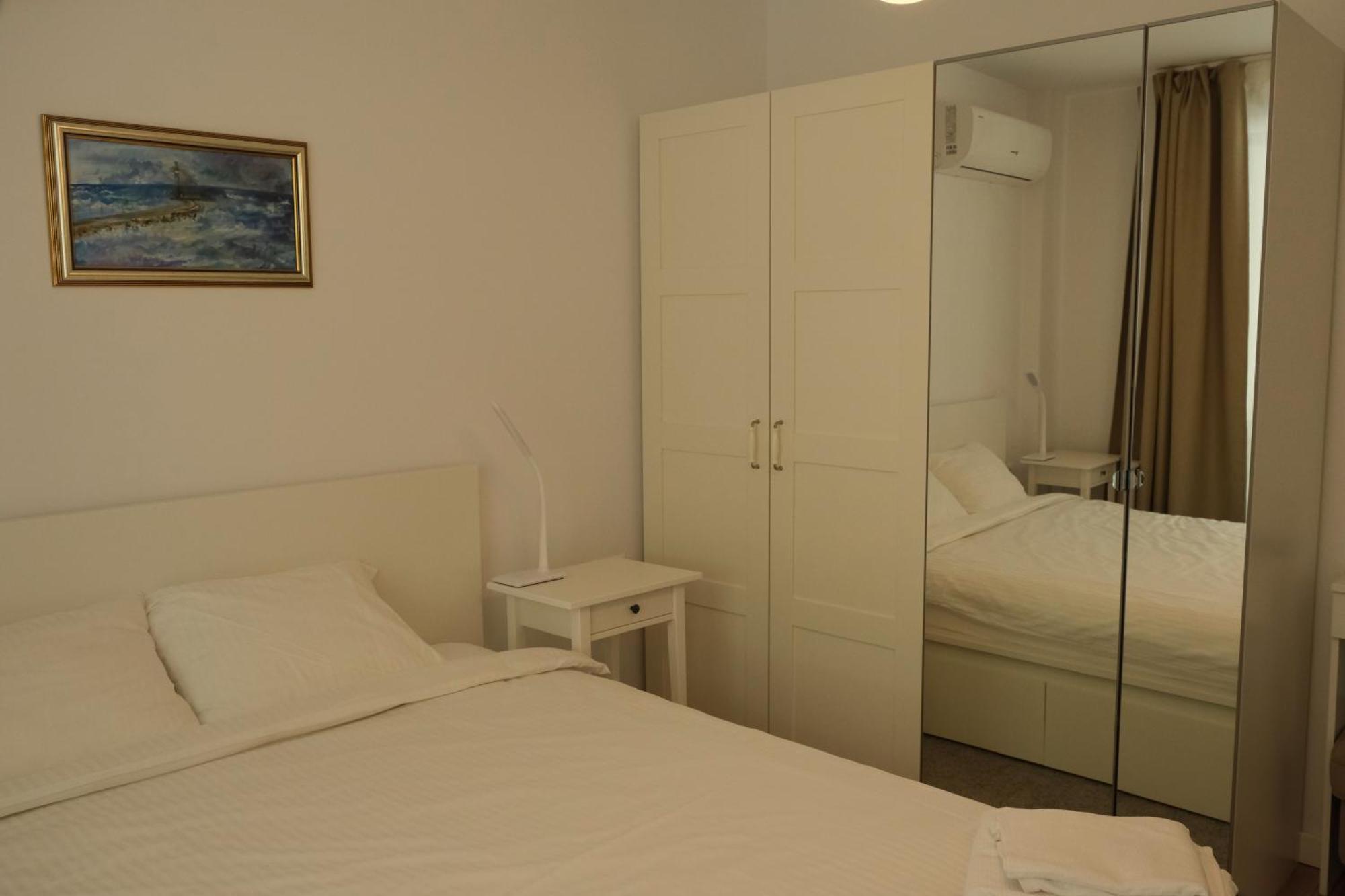 Bucharest Booking Apartments-Self Check-In Екстер'єр фото
